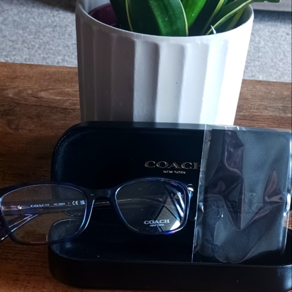 New Coach Frame with Case